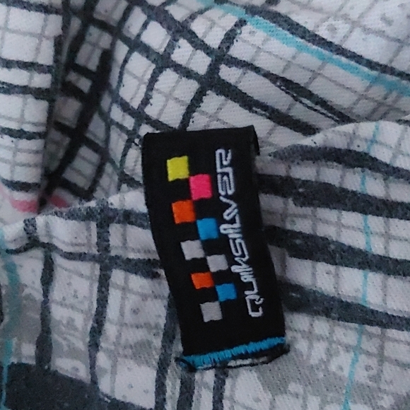 Men's Quiksilver shirt - Picture 5 of 6